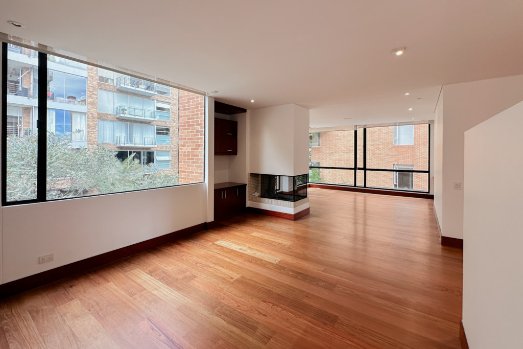 Apartamento en venta en Chicó Alto, Bogotá · foto 2 de 24
