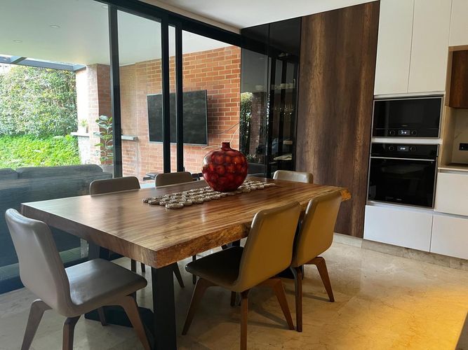 Casa de 3 alcobas en venta en Santa Catalina, Envigado, 202 m² · foto 2 de 24