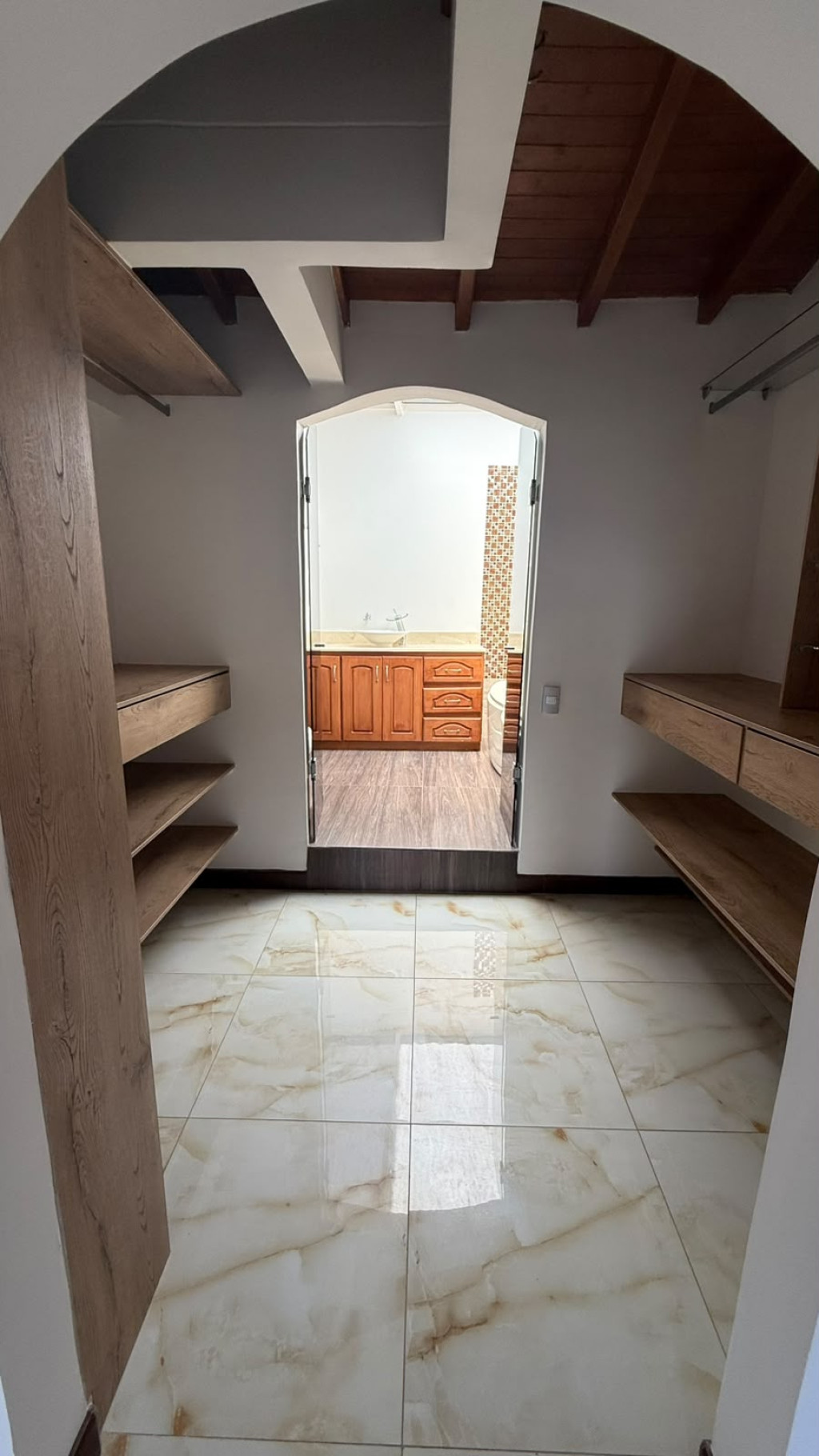 Apartamento en arriendo en Las Palmas, Medellín · foto 9 de 24