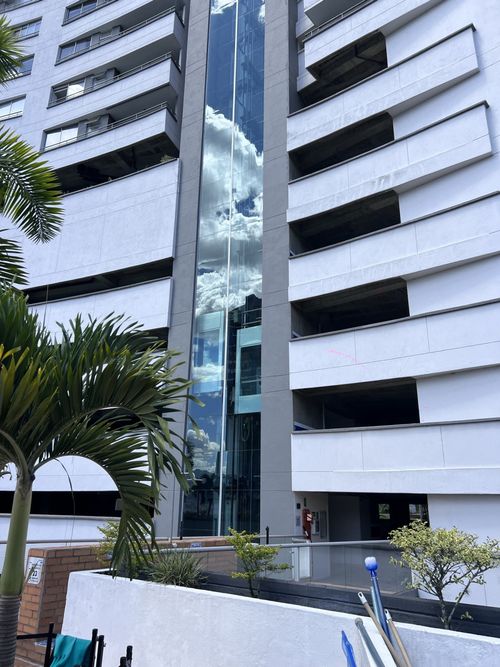 Apartamento en venta en Las Palmas, Medellín · foto 16 de 24