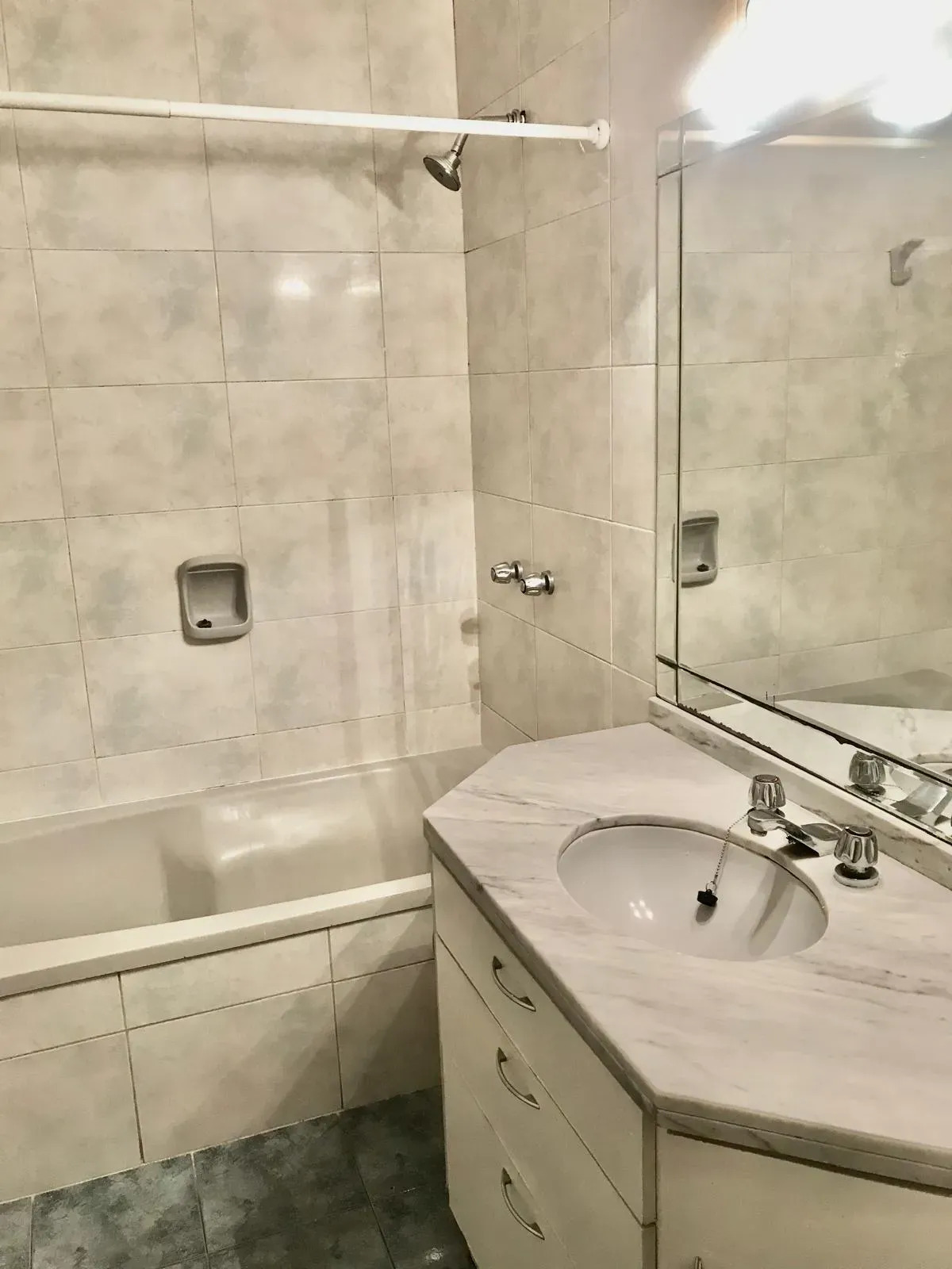 Alquiler Apartamento Un Dormitorio Y Garaje En Pocitos · Foto 8