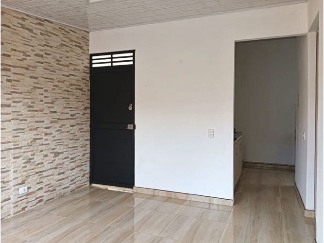 Apartamento de 3 alcobas en venta en Cr. Jazmin, Soacha, 55 m² · foto 6 de 23