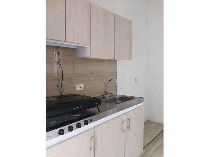 Apartamento de 3 alcobas en venta en Cr. Jazmin, Soacha, 55 m² · foto 12 de 23