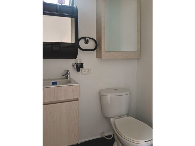 Apartamento de 3 alcobas en venta en Cr. Jazmin, Soacha, 55 m² · foto 18 de 23