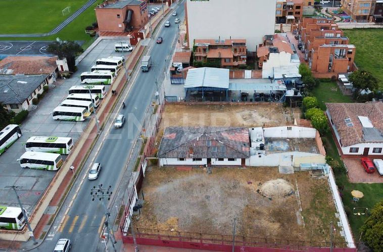 Lote en venta en Bachue, Chía, 1800 m² · foto 5 de 6