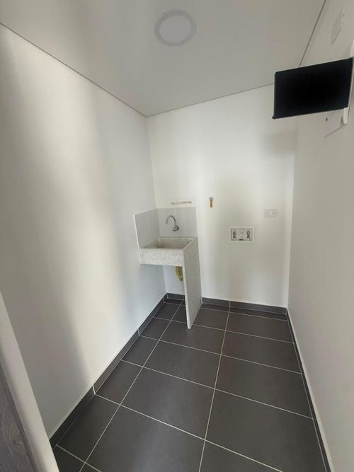 Apartamento de 3 alcobas en arriendo en Vía Las Palmas, Medellín, 80 m² · foto 2 de 12