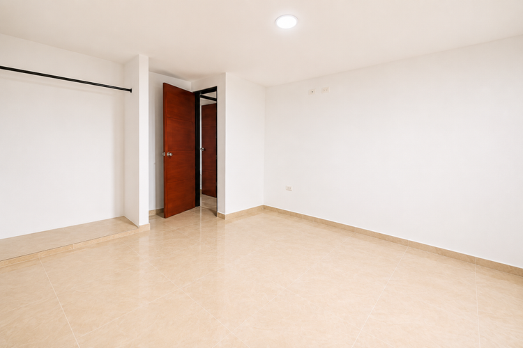 Apartamento de 3 alcobas en venta en Aldea Baja, Girón, 98 m² · foto 7 de 9