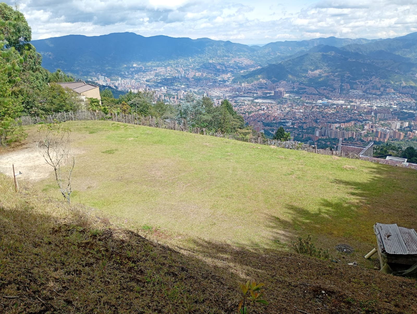 Land in Vía Las Palmas (633 m²) for Sale