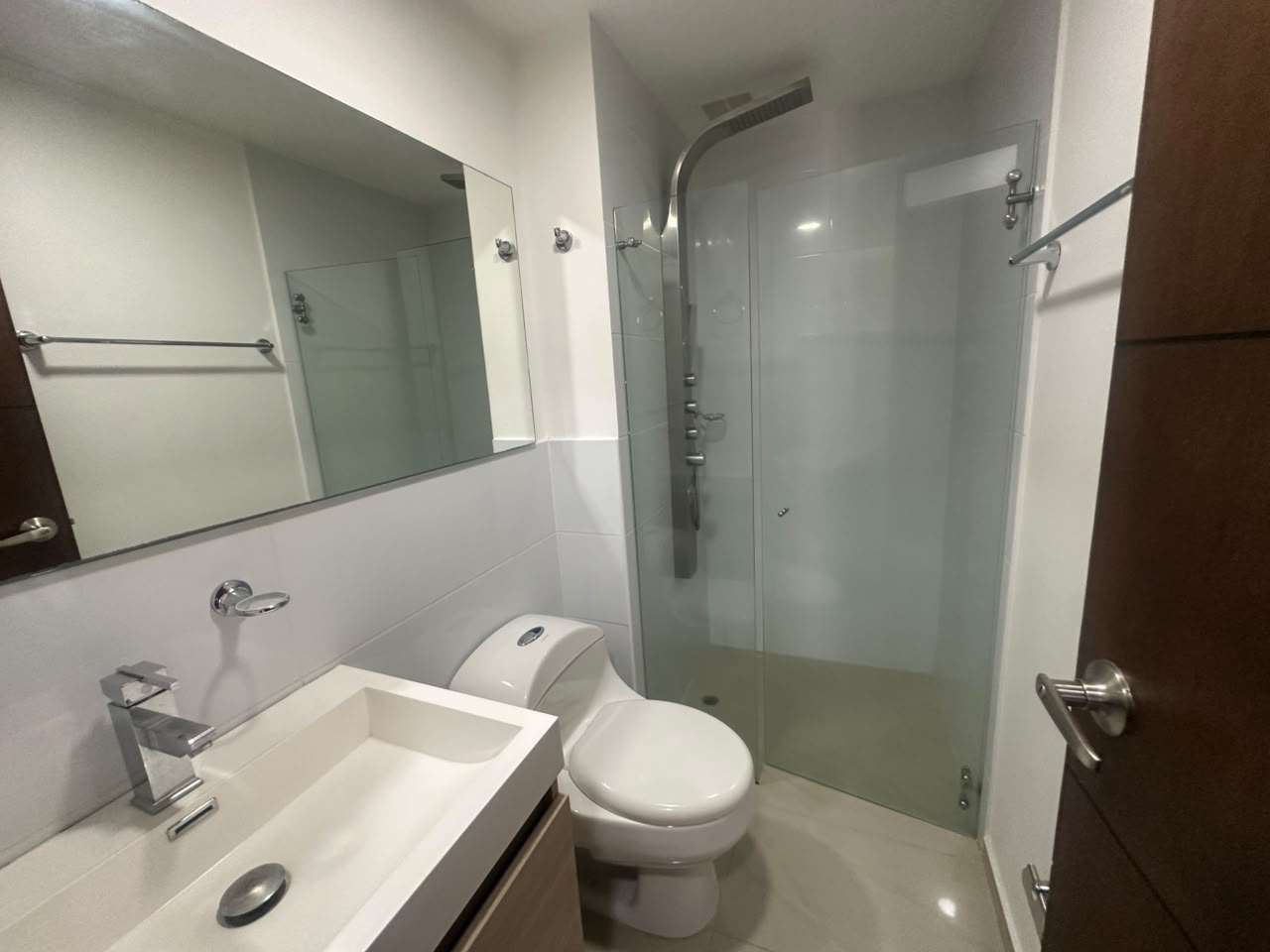 Apartamento en venta en Pinares, Pereira · foto 7 de 23