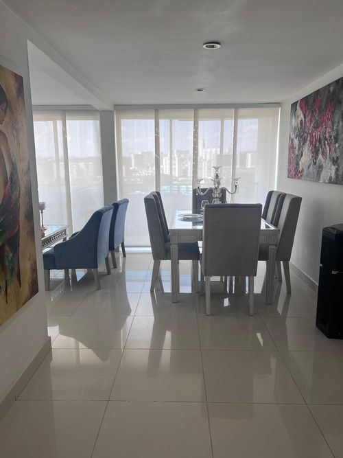 Apartamento de 3 alcobas en venta en Rio Frio, Floridablanca, 100 m² · foto 2 de 13
