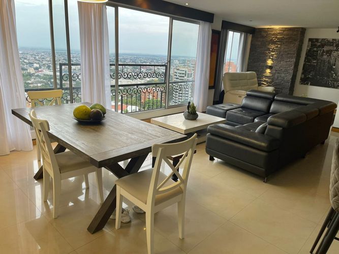 Apartamento de 2 alcobas en venta en Cristales, Cali, 125 m² · foto 2 de 24