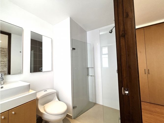 Apartamento en venta en El Poblado, Medellín · foto 18 de 20
