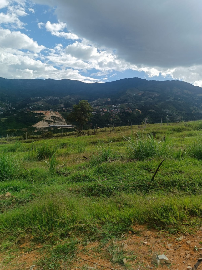 Lot for sale in San cristobal, Medellín 5