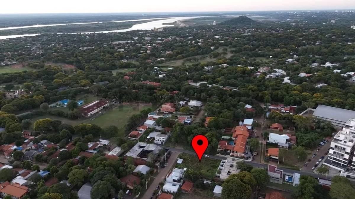 Exclusivos Lotes en Venta: Tu Oportunidad de Inversión a Pasos de la Prestigiosa Av. del Yacht — foto 2