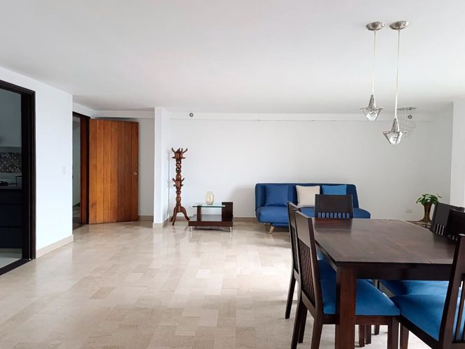 Apartamento de 3 alcobas en arriendo en San Lucas, Medellín, 132 m² · foto 7 de 19
