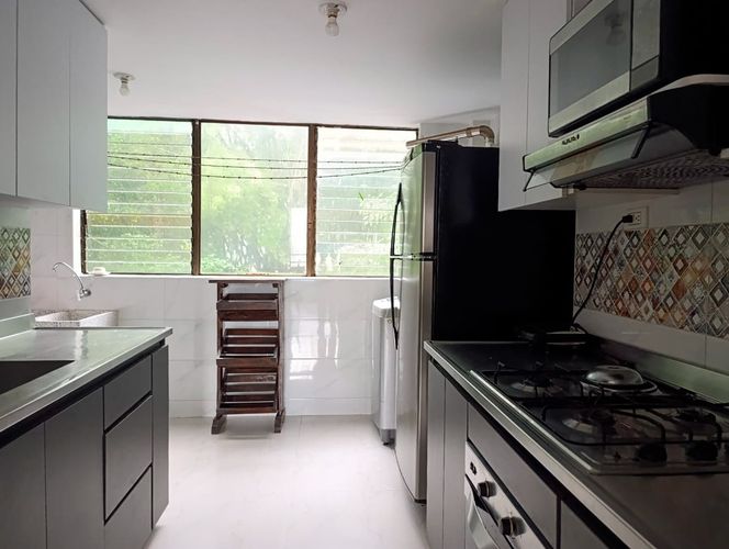 Apartamento de 3 alcobas en arriendo en San Lucas, Medellín, 132 m² · foto 9 de 19