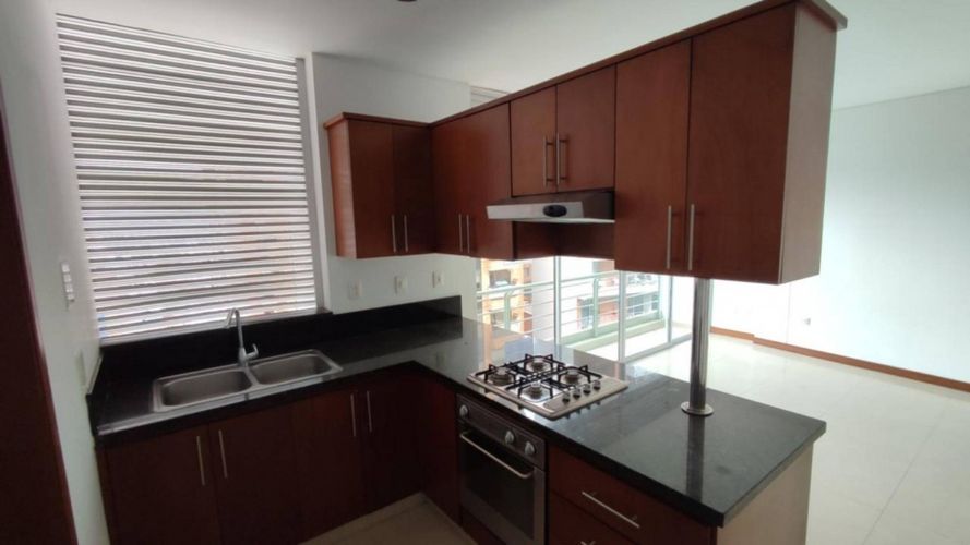 Apartamento de 2 alcobas en venta en Cabecera Del Llano, Bucaramanga, 99 m² · foto 2 de 20