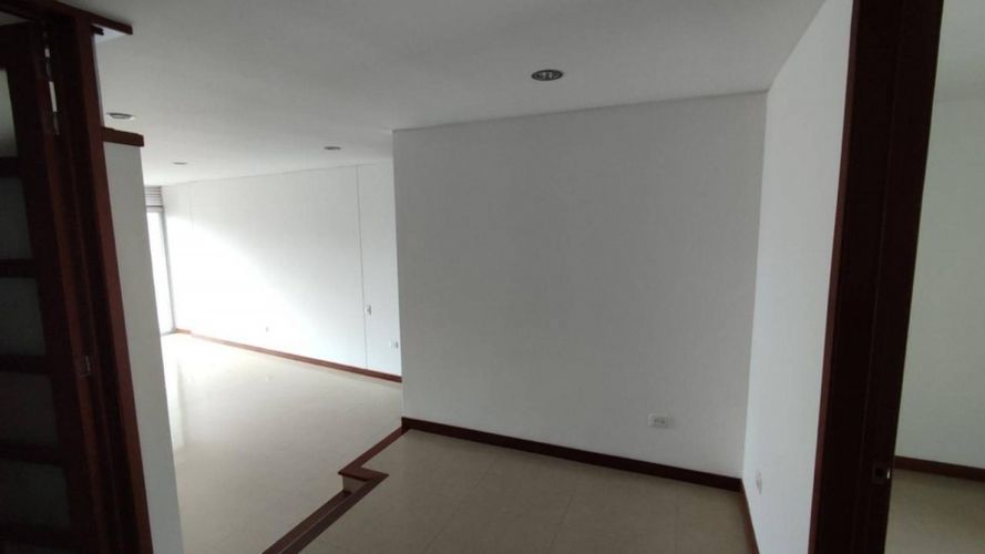 Apartamento de 2 alcobas en venta en Cabecera Del Llano, Bucaramanga, 99 m² · foto 7 de 20