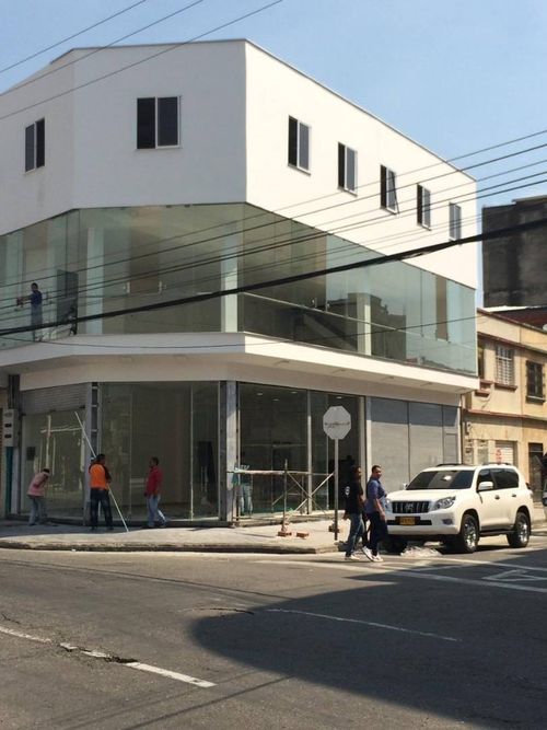 Local en arriendo en Alameda, Cali, 360 m² · foto 4 de 5