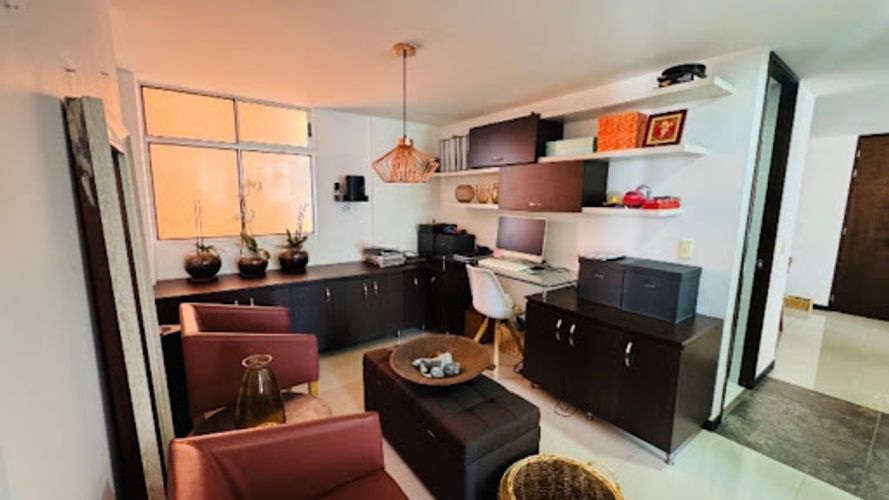 Apartamento de 3 alcobas en arriendo en Los Colores, Medellín, 86 m² · foto 4 de 12