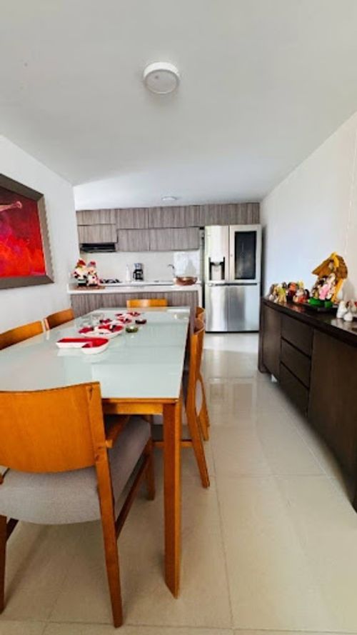 Apartamento de 3 alcobas en arriendo en Los Colores, Medellín, 86 m² · foto 5 de 12