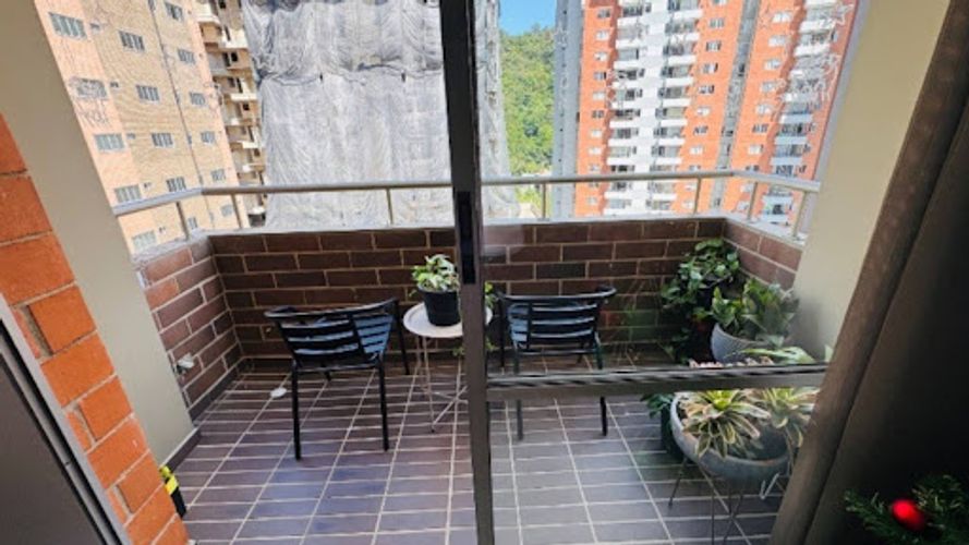Apartamento de 3 alcobas en arriendo en Los Colores, Medellín, 86 m² · foto 12 de 12