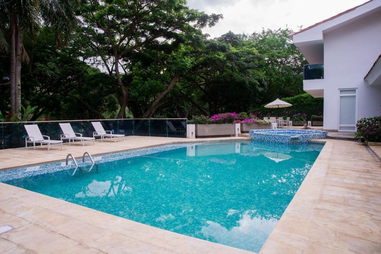 Casa de 5 alcobas en venta en La Viga, Cali · foto 1 de 23