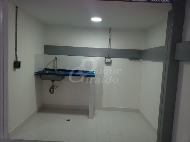 Bodega en arriendo en Santa Maria No. 1, Itagüí, 180 m² · foto 4 de 9
