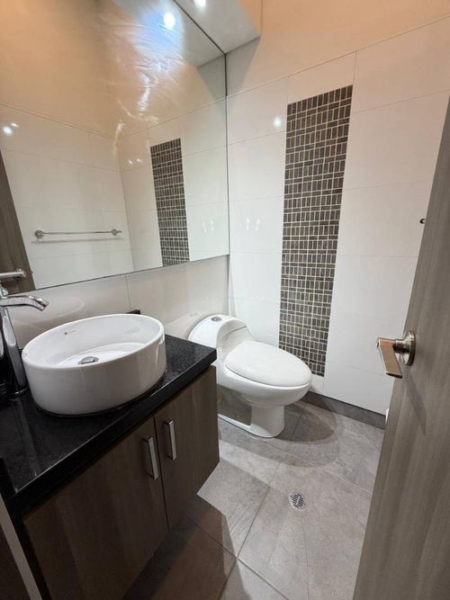 Apartaestudio en venta en Chapinero Central, Bogotá, 59 m² · foto 6 de 24