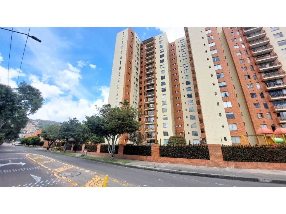 Apartamento en venta en Villas De Aranjuez, Bogotá · foto 2 de 24
