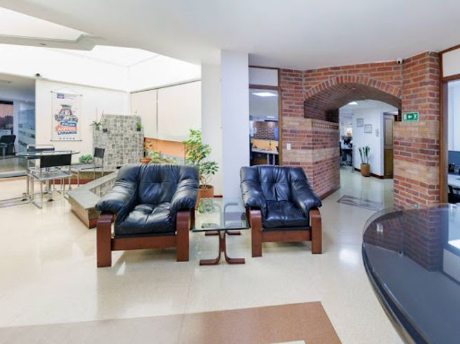 Oficina en venta en La Candelaria, Medellín, 225 m² · foto 12 de 24