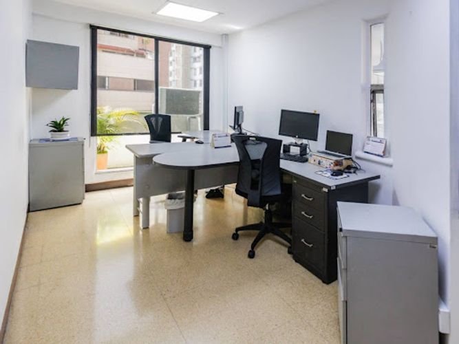 Oficina en venta en La Candelaria, Medellín, 225 m² · foto 16 de 24