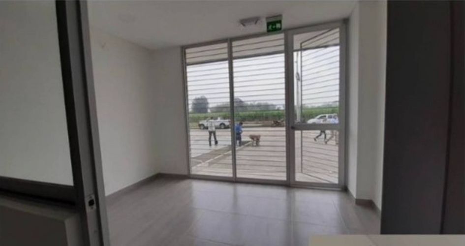 Bodega en arriendo en Zona Industrial, Yumbo, 1870 m² · foto 18 de 24
