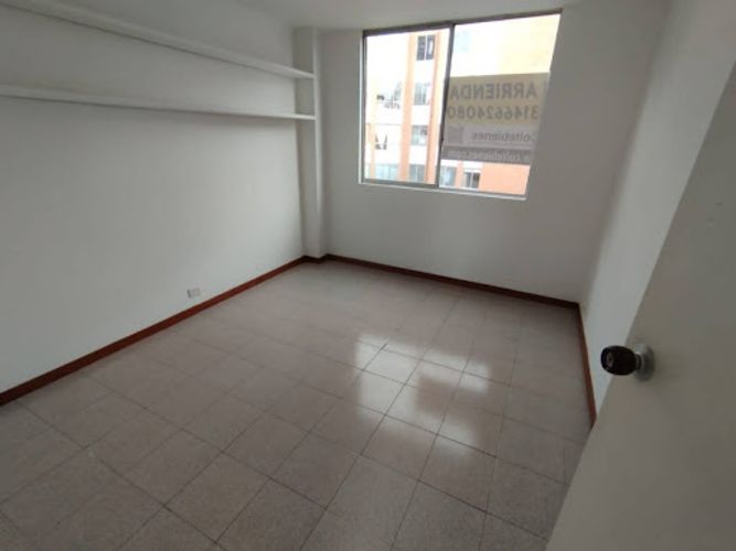Apartamento de 3 alcobas en arriendo en San Diego, Medellín, 98 m² · foto 3 de 12