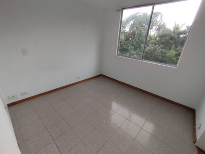 Apartamento de 3 alcobas en arriendo en San Diego, Medellín, 98 m² · foto 4 de 12