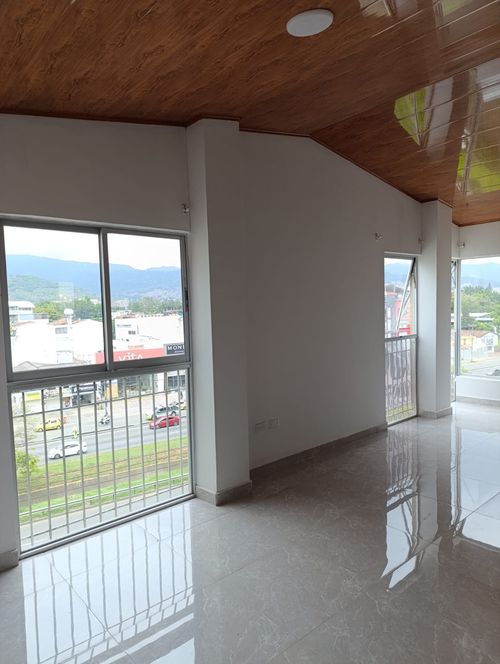 Apartamento de 3 alcobas en venta en El Gran Limonar, Cali, 105 m² · foto 2 de 13