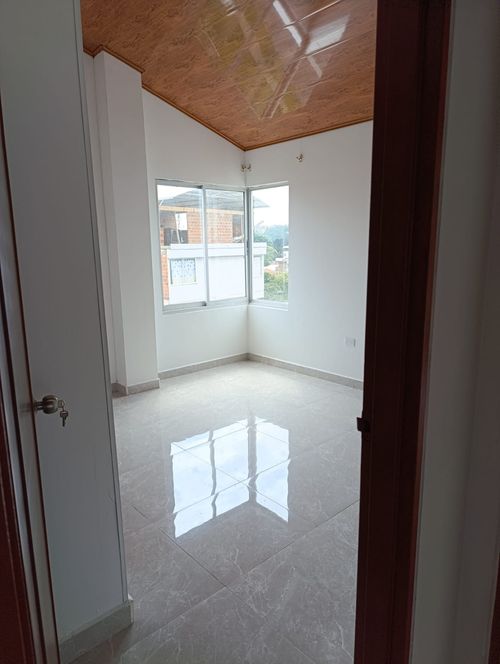 Apartamento de 3 alcobas en venta en El Gran Limonar, Cali, 105 m² · foto 3 de 13