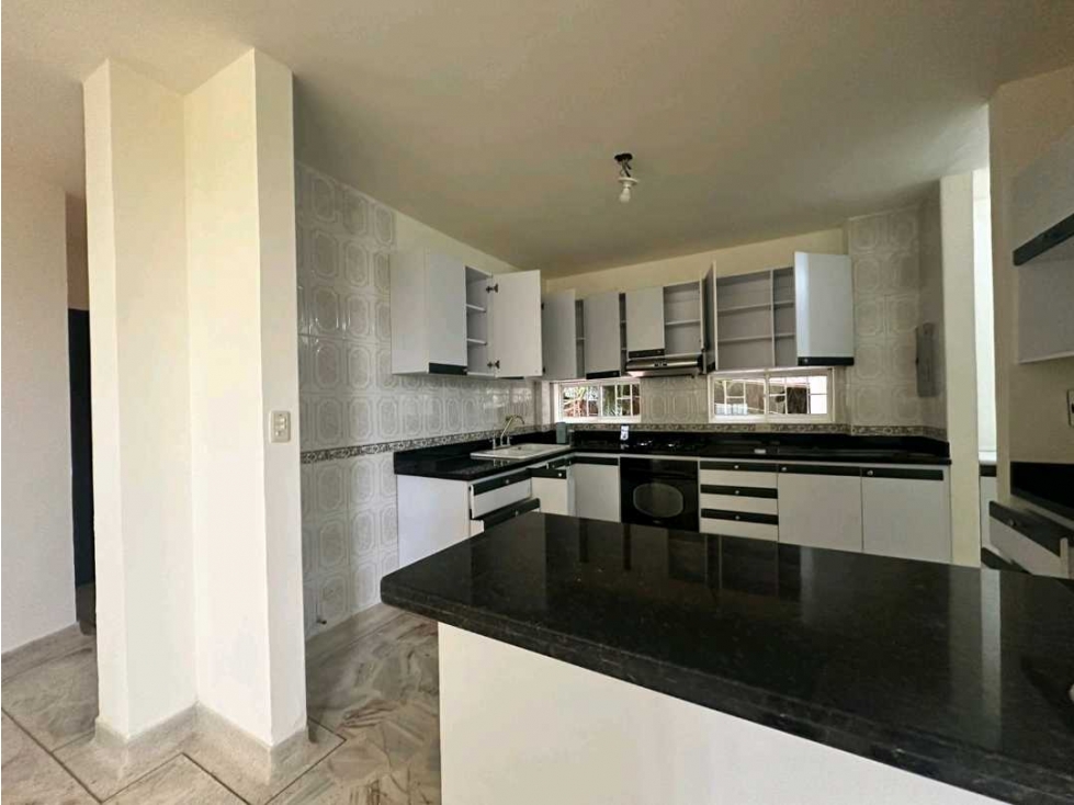 2BR Apartment in El esmeraldal (90 m²) - 4