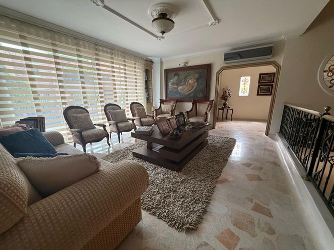 Casa de 5 alcobas en venta en Medina Del Campo, Floridablanca, 611 m² · foto 14 de 24