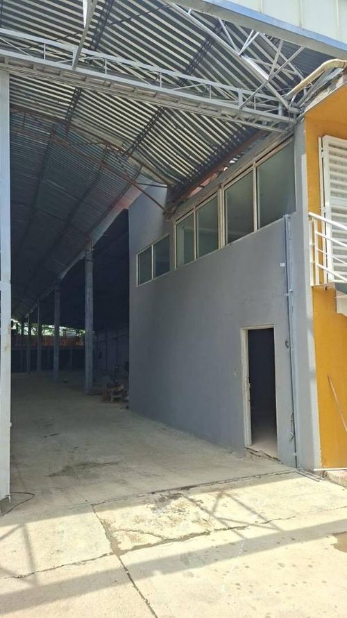 Bodega en arriendo en Cascajal, Cali, 1700 m² · foto 3 de 6