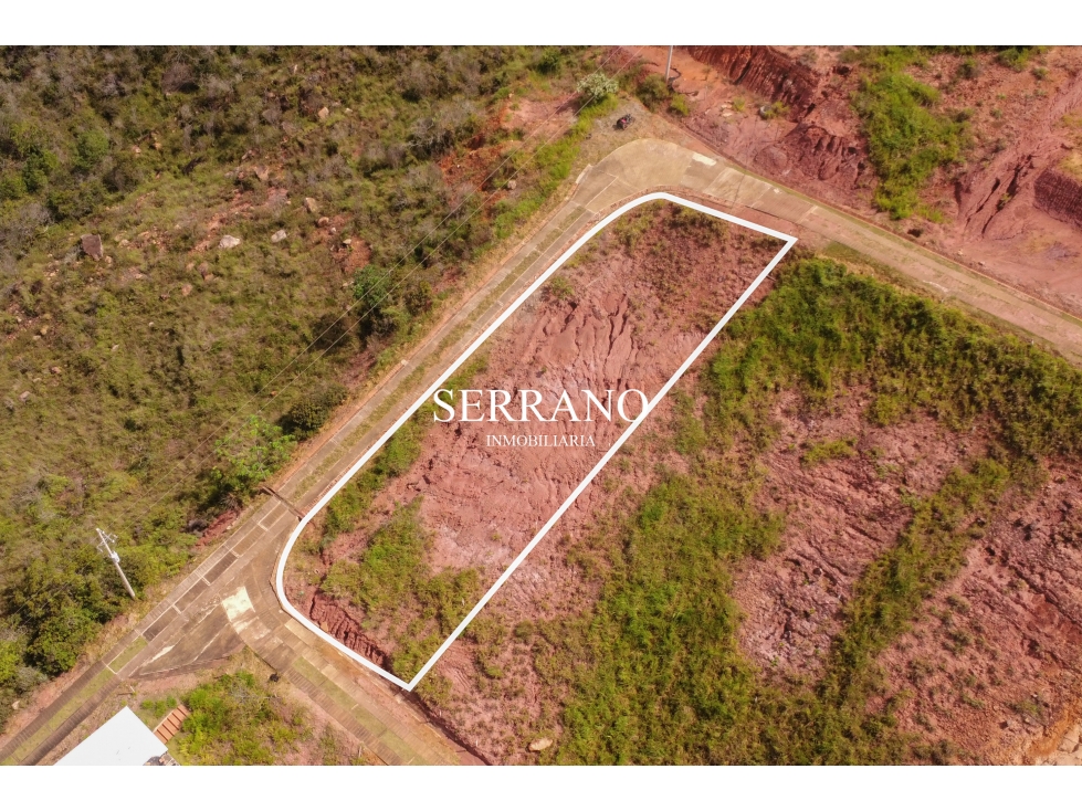 Lote en venta en Girón 4