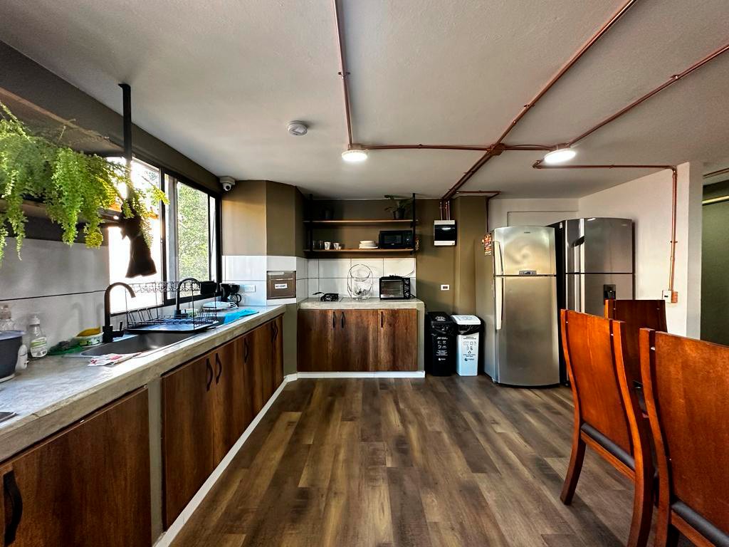 Oficina en venta en El Poblado, Medellín 3