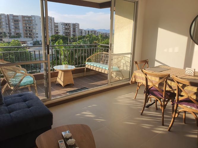 Apartamento de 3 alcobas en venta en Las Palmas, Ricaurte, 79 m² · foto 3 de 24