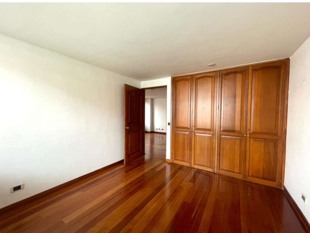 Apartamento en venta en San Patricio, Bogotá · foto 4 de 24