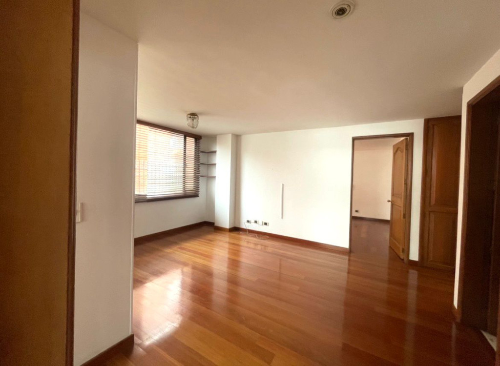Apartamento en venta en San Patricio, Bogotá · foto 7 de 24