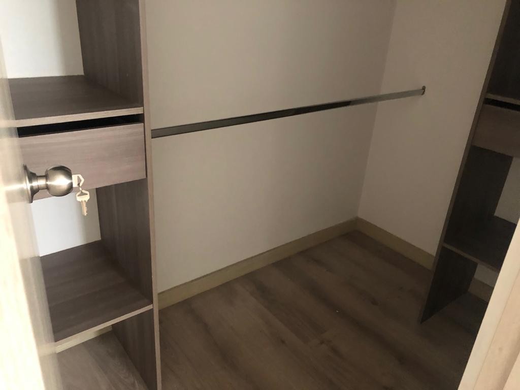 Apartamento en venta en La Paz, Envigado · foto 8 de 24