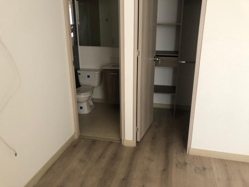 Apartamento en venta en La Paz, Envigado · foto 7 de 24