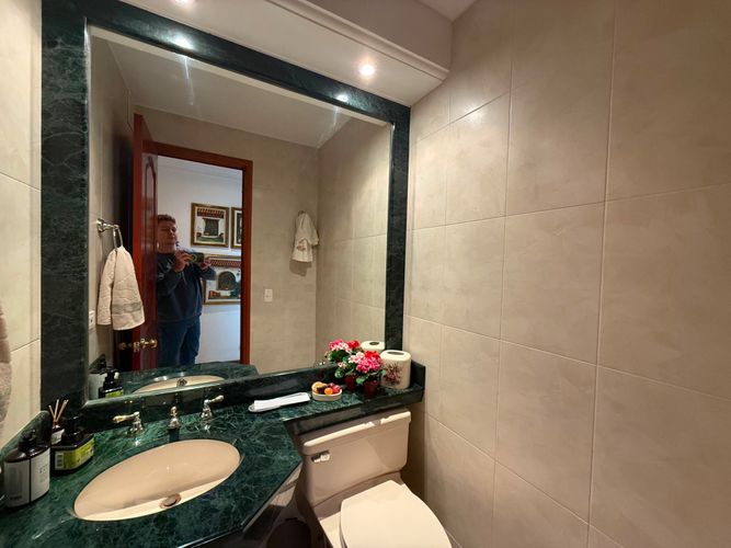 Apartamento en venta en Santa Barbara, Bogotá · foto 8 de 22