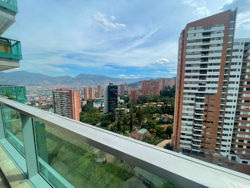 Apartamento en arriendo en Los Naranjos, Medellín · foto 6 de 20