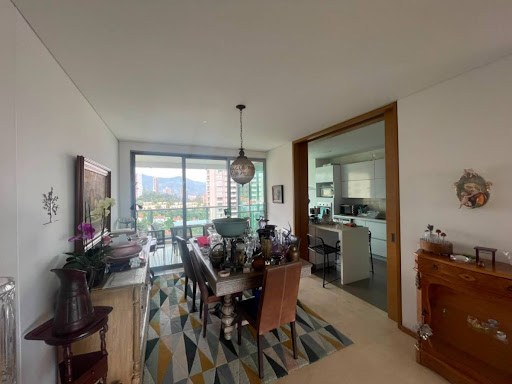 Apartamento en arriendo en Los Naranjos, Medellín · foto 8 de 20